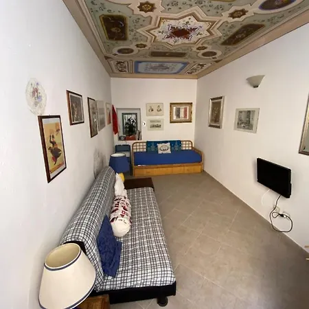 Отель La Casa Di Napoleone *